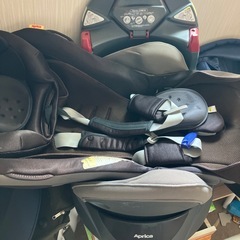 お話中　aprica チャイルドシート　360度　フルフラットの画像