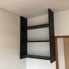 ⭐️本棚、木製、壁掛け⭐️天吊り　備え付け、丈夫で頑丈！引き取り限定！DIYでは無い業者仕上げ！ひっくり返して床置きにも！の画像