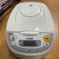 🌟2024年製＆保証付🌟アイリスオーヤマ マイコン炊飯器 JBH...