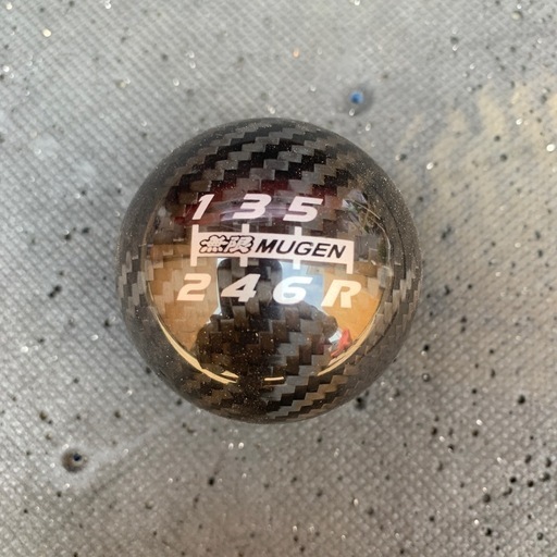 シフトノブ　　無限?