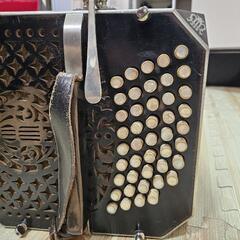 バンドネオン　クロマチック式の画像