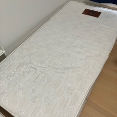 マットレス　、すのこ