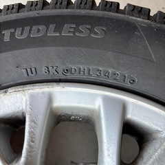 受付終了
バリ溝BSブリザックスタッドレス205/55R16の画像