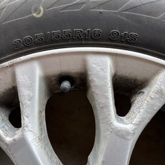 受付終了
バリ溝BSブリザックスタッドレス205/55R16の画像
