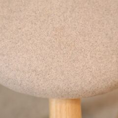 TAKUMI KOHGEI(匠工芸)のマッシュルームスツールです！日本の確かな木工技術のコンパクトな丸座の可愛らしい椅子です♪コンパクトなサイズはリビングやキッチンなどにもおススメ！の画像