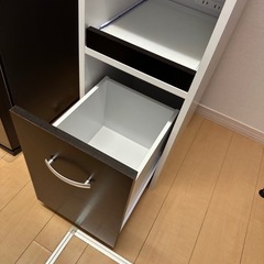 食器棚 スリム キッチン 収納ラック 隙間 棚 炊飯器 ラック コンパクト すきま 収納 キャビネット スライドの画像