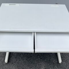 スチールデスク　ホワイトの画像
