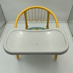 子供用イステーブル付きの画像