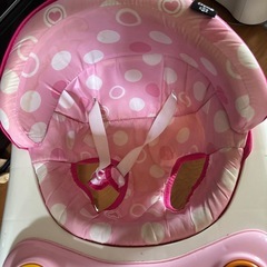 ベビー歩行器の画像