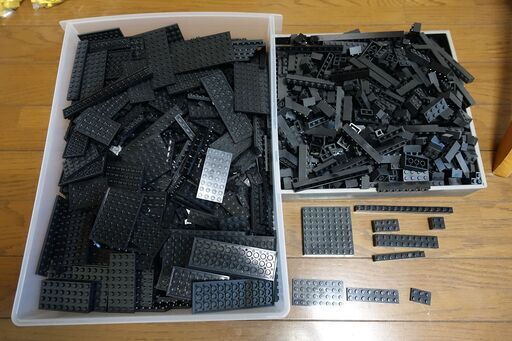 レゴブロック　12.9Kg、赤、薄ベージュ、黄、黒、青、濃灰、茶、ベージュ、緑、オレンジ、灰、透明各色