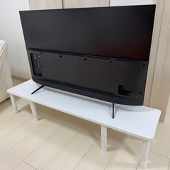 白いテレビ台