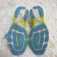 asics 運動靴 ランニングシューズの画像