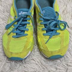 asics 運動靴 ランニングシューズの画像