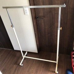 ハンガーラック