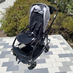 【美品】bugaboo bee5 ベビーカー ブラックフレーム　...