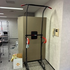 懸垂をする機械