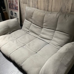 ソファーもらってください！