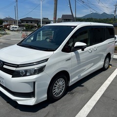 トヨタ ヴォクシー 80系 ハイブリッド 車検ありの画像