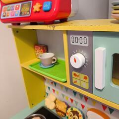 トイザラスのおままごとキッチンとアンパンマンのオーブンレンジの画像