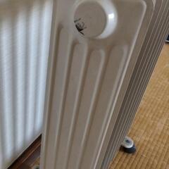 オイルヒーター小　動きますの画像