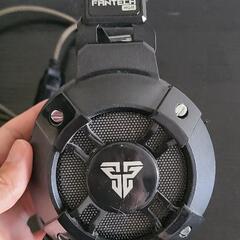 FANTECH ゲーミングヘッドセット マイク付きの画像