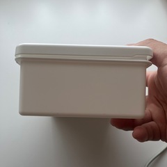 美品✨ホワイト 蓋付き 小物入れの画像