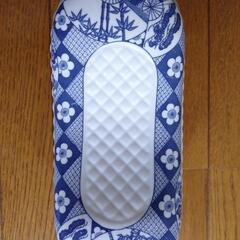 陶器の枕の画像