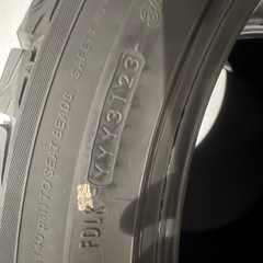 スタッドレスタイヤ　305/40r20 1本のみの画像