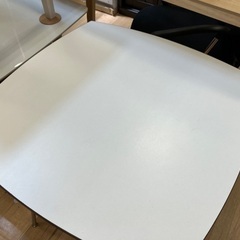 【軽トラック貸出中】ダイニングデーブルの画像