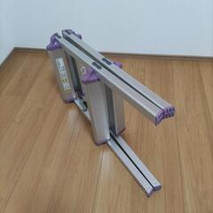⑩　2段アルミ脚立、踏台　ステップ　57cm　室内使用・室内保管品　踏み台　コンパクト　折り畳み　折畳の画像