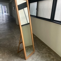 無印良品  木製フレーム姿鏡  ¥500