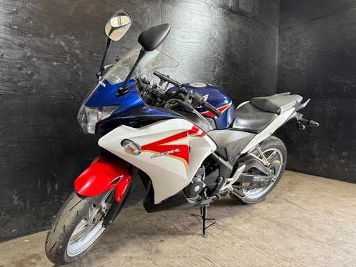 ★支払総額12.8万円★関東圏内即日配送可能です！ 全車走行テスト済みです！ ホンダ CBR250R トリコロール MC41 人気のCBR250！ 4ストインジェクション！ 高年式！ ハイグリップタイヤ！