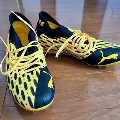 PUMA プーマ　サッカーシューズ　靴　27.5の画像