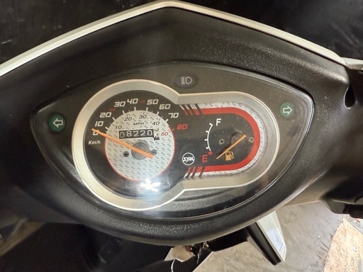 ★支払総額5.8万円★定休日なし！いつでも現車確認可能です！ SYM オービットスリー50 白 リアボックス付き！ サイスタ付き！ ウェーブディスク！ ちょっとした足に♪