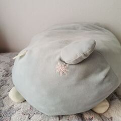 丸っこい猫クッション/ぬいぐるみ (約40cm)の画像