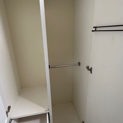 【24日まで引き取り可能な方】ミラー付きクローゼットの画像