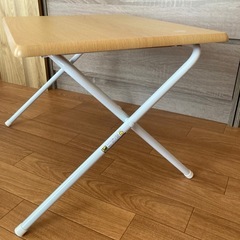 ニトリ　折りたたみコンパクトデスク　の画像