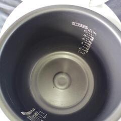 象印1升炊き炊飯器の画像