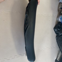 グラストラッカーの純正シートの画像