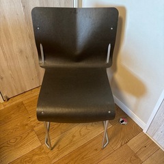 オシャレなイス

