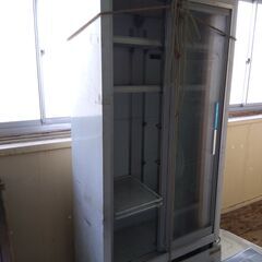 冷蔵ショーケース　あげます　早い者勝ちです。