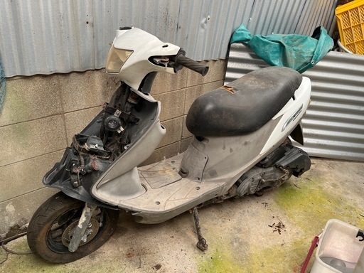 車体　アドレスv125g