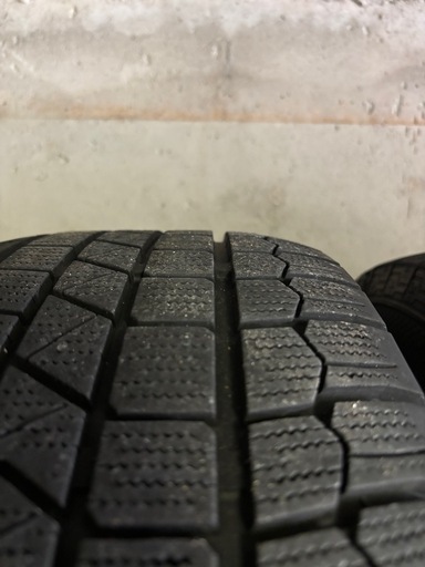215/55r17スタッドレスタイヤホイールセット