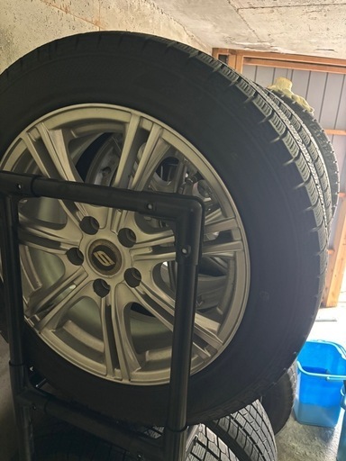 215/55r17スタッドレスタイヤホイールセット