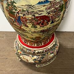 大型壺115cm 年代物三段飾壺　伝統工芸品　大和絵の画像