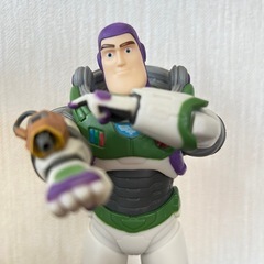 バスライトイヤー　フィギュアの画像