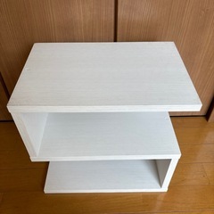 【本日6/22 AM8時までに引き取れる方限定】木製飾り棚の画像