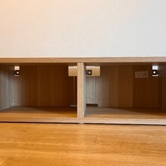 テレビボードの画像
