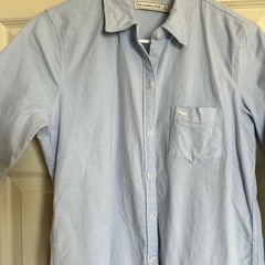 Abercrombie & Fitch シャツ レディースの画像