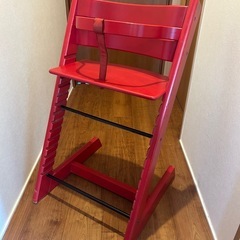 【交渉中】ストッケ　トリップトラップ　赤色　ベルト付き
